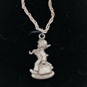 NEW in Box Sterling Silver Hummel Club Vintage Necklace